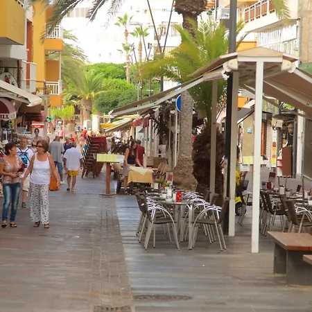 Vandrarhem Few Steps From The In Cristianos